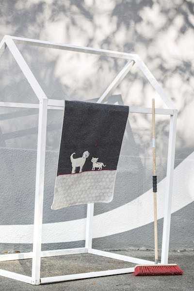 Hunde- und Katzendecke